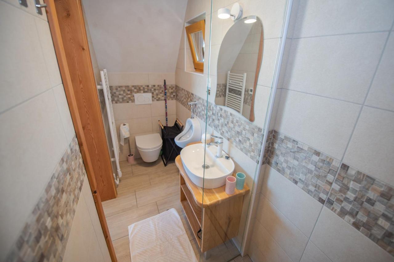 Holiday Home Ernest Zelezni With Hot Tub Ivancna Gorica Экстерьер фото